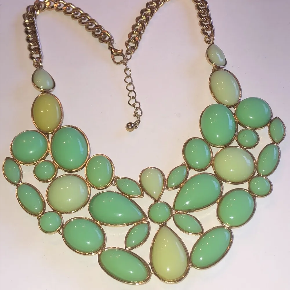 Gold Tone Mint Green Huge Boho Retro Statement Necklace - Image 2