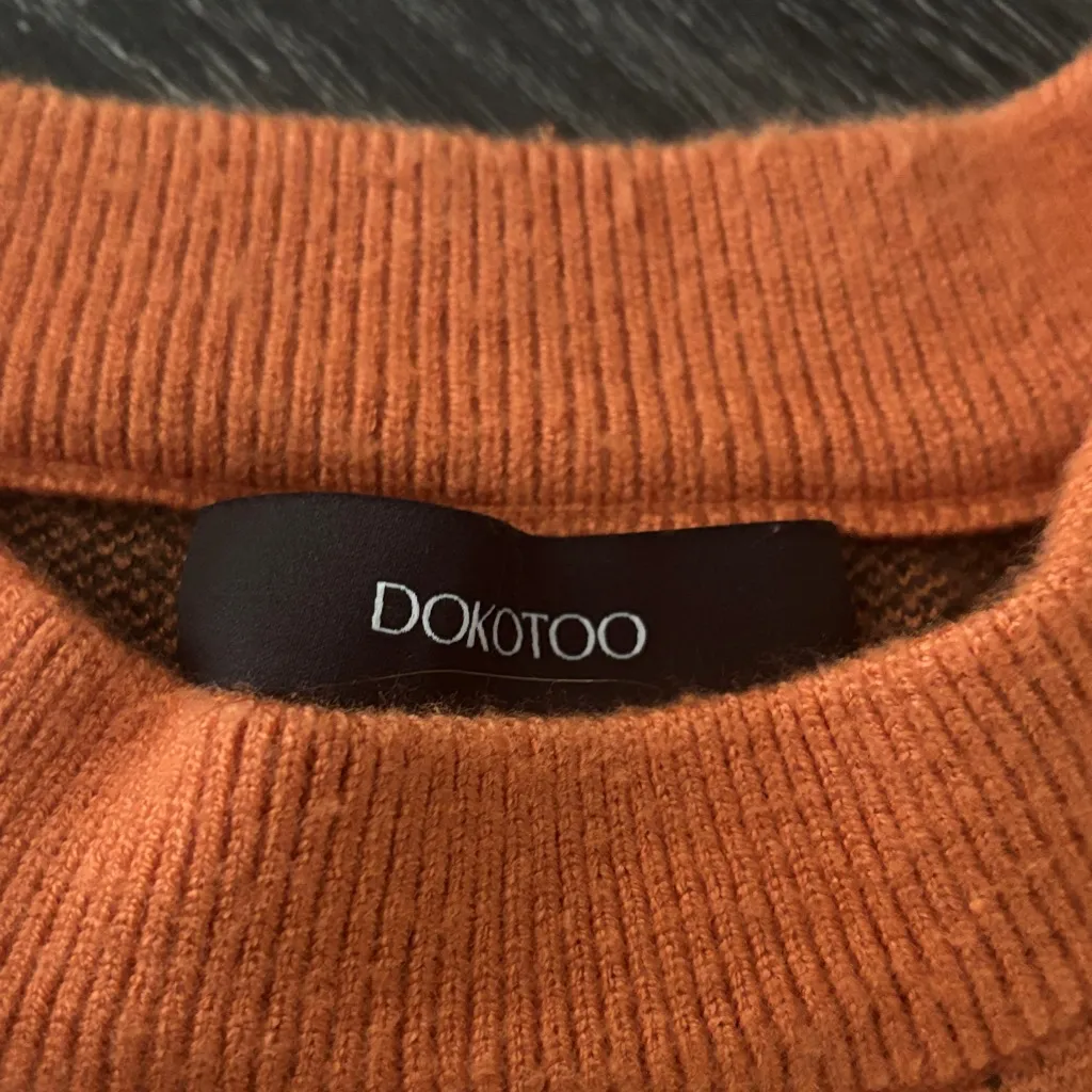 Playful Ghost Pattern Crewneck Sweater Orange Size M - Image 2