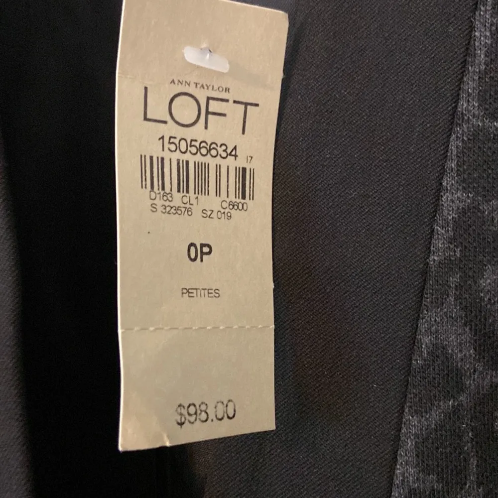 LOFT Blazer size 0P brand new with tag lengths 23” bust 28/30” long sleeves - Image 3