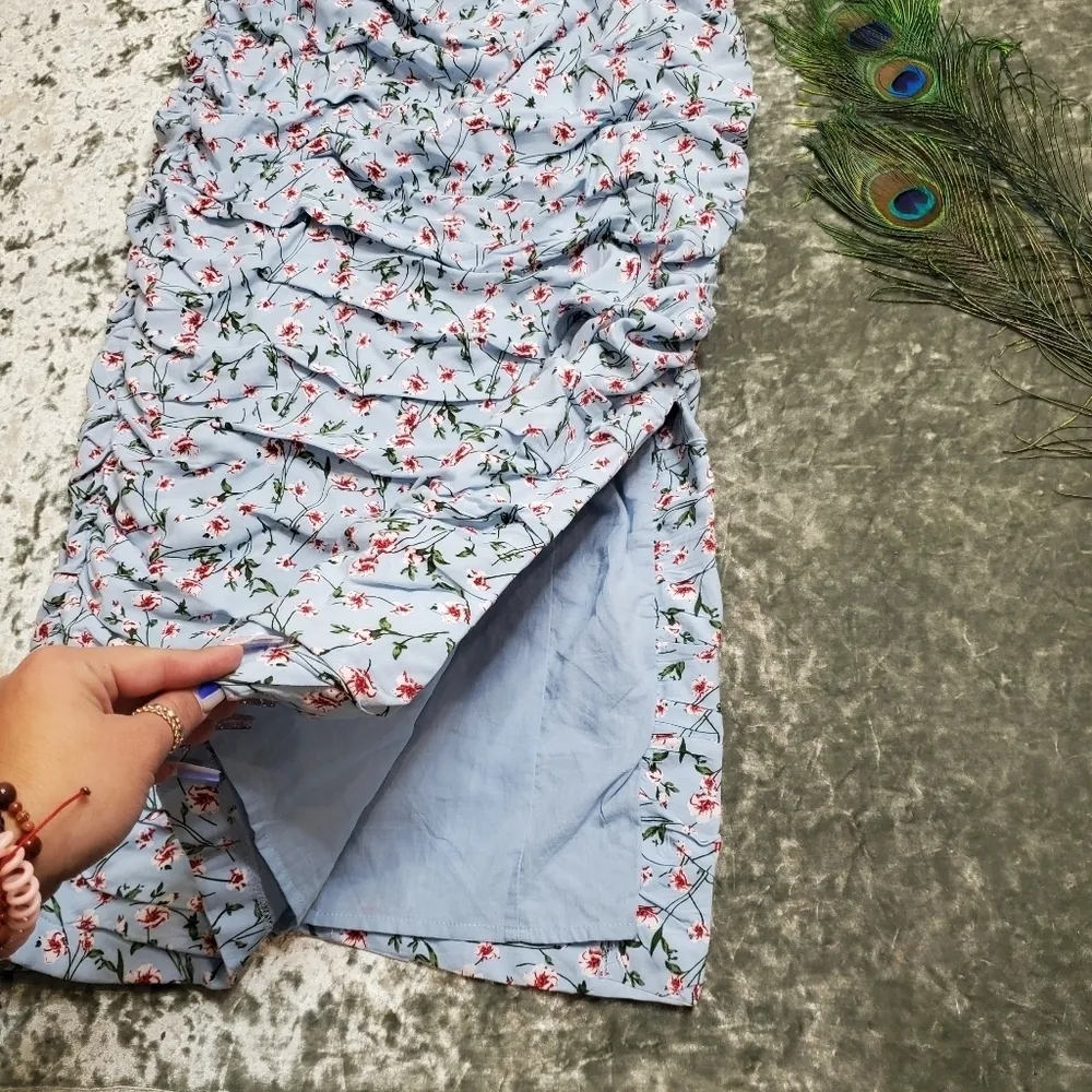 Bardot Ruched Floral Midi Dress - Image 3