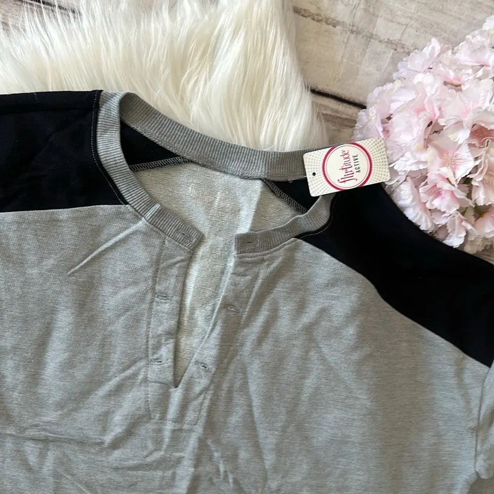 FLIRTITUDE LOVE WOMENS LONG SLEEVE OVERSIZED LIGHT WINTER KNITTED SWEATER - Image 3