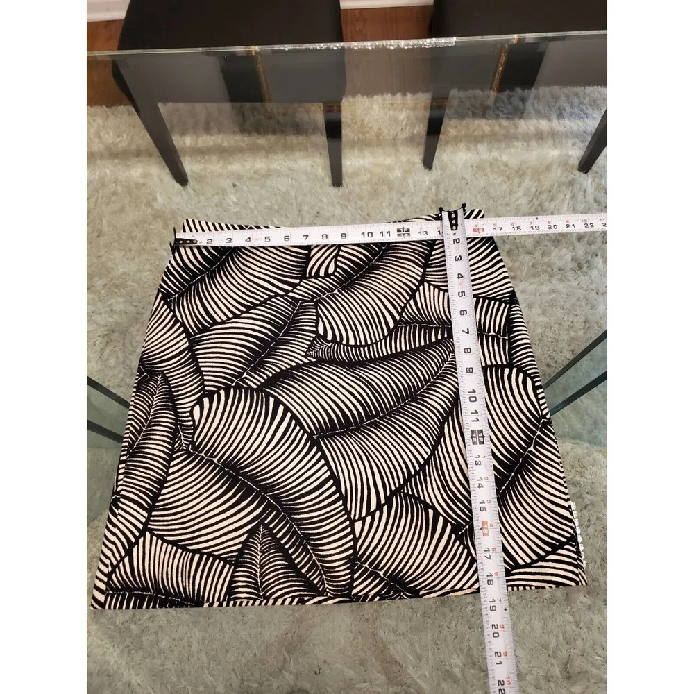 Ann Taylor Women Black & Beige Palm Print Cotton Casual Mini Pencil Skirt Size 8 - Image 8