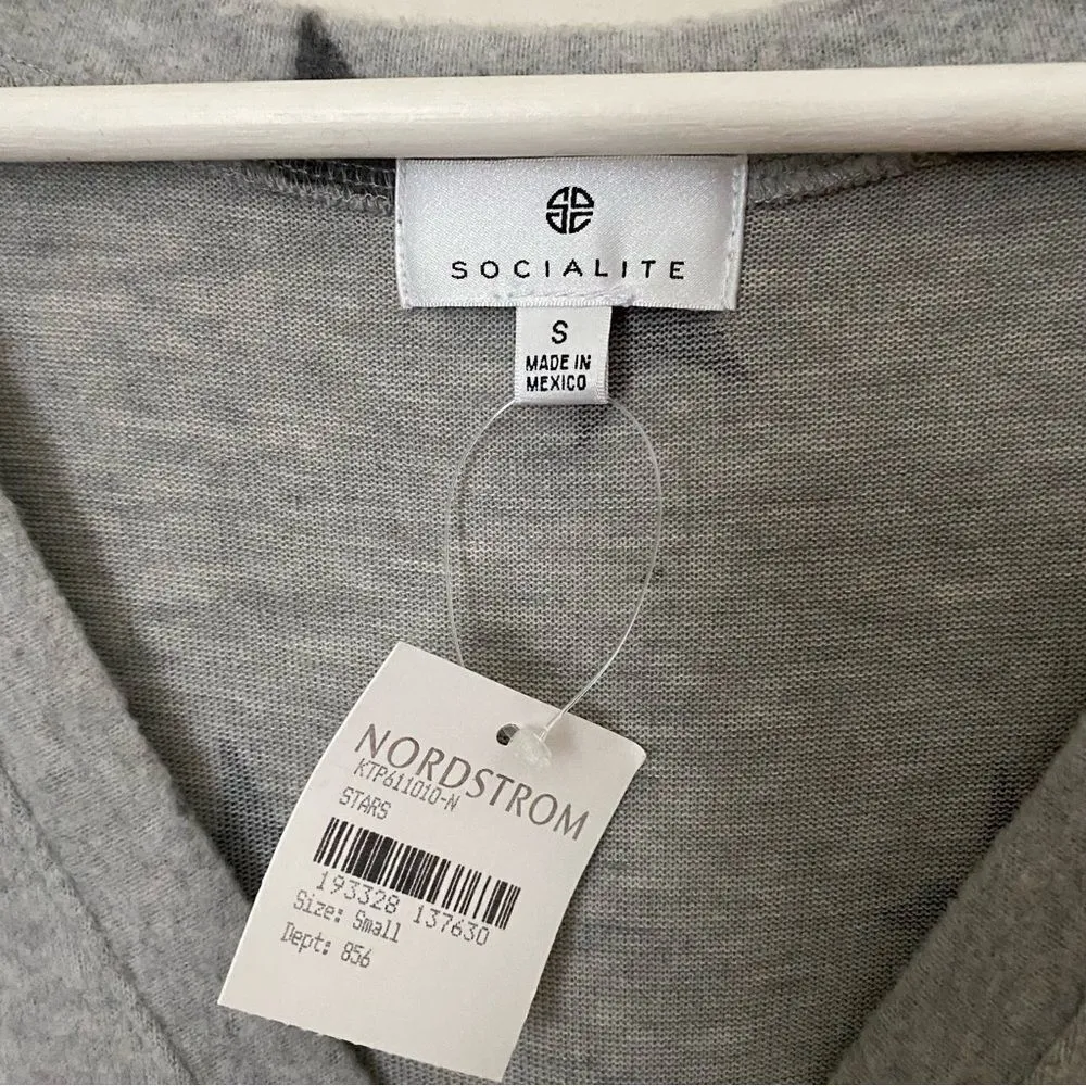 Socialite Top Long Sleeve Fleece Soft Star Print Gray Casual V-Neck Cozy Neutral - Image 7