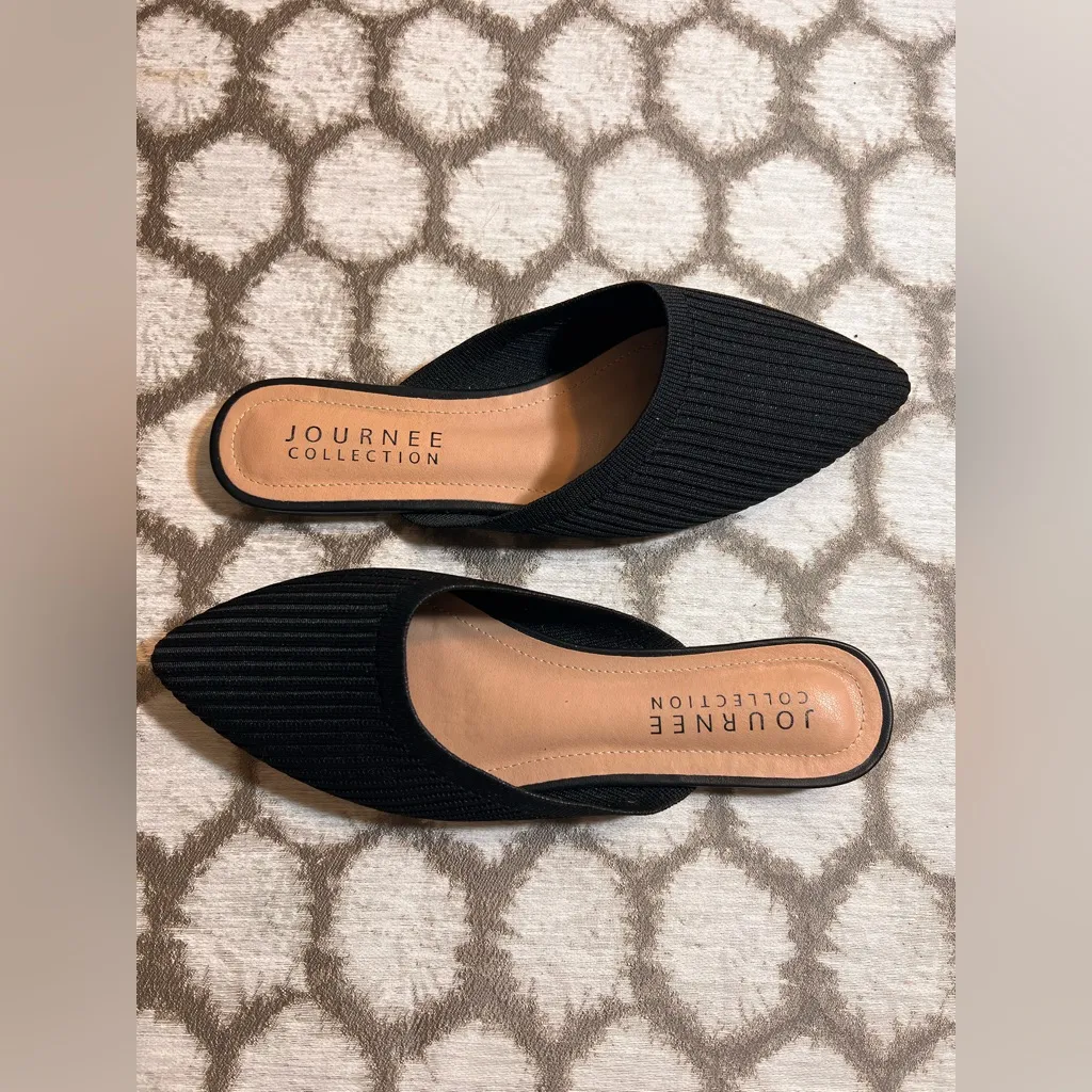 Journee Collection Textured Black Mules 8 Ribbed stretch material - Image 2
