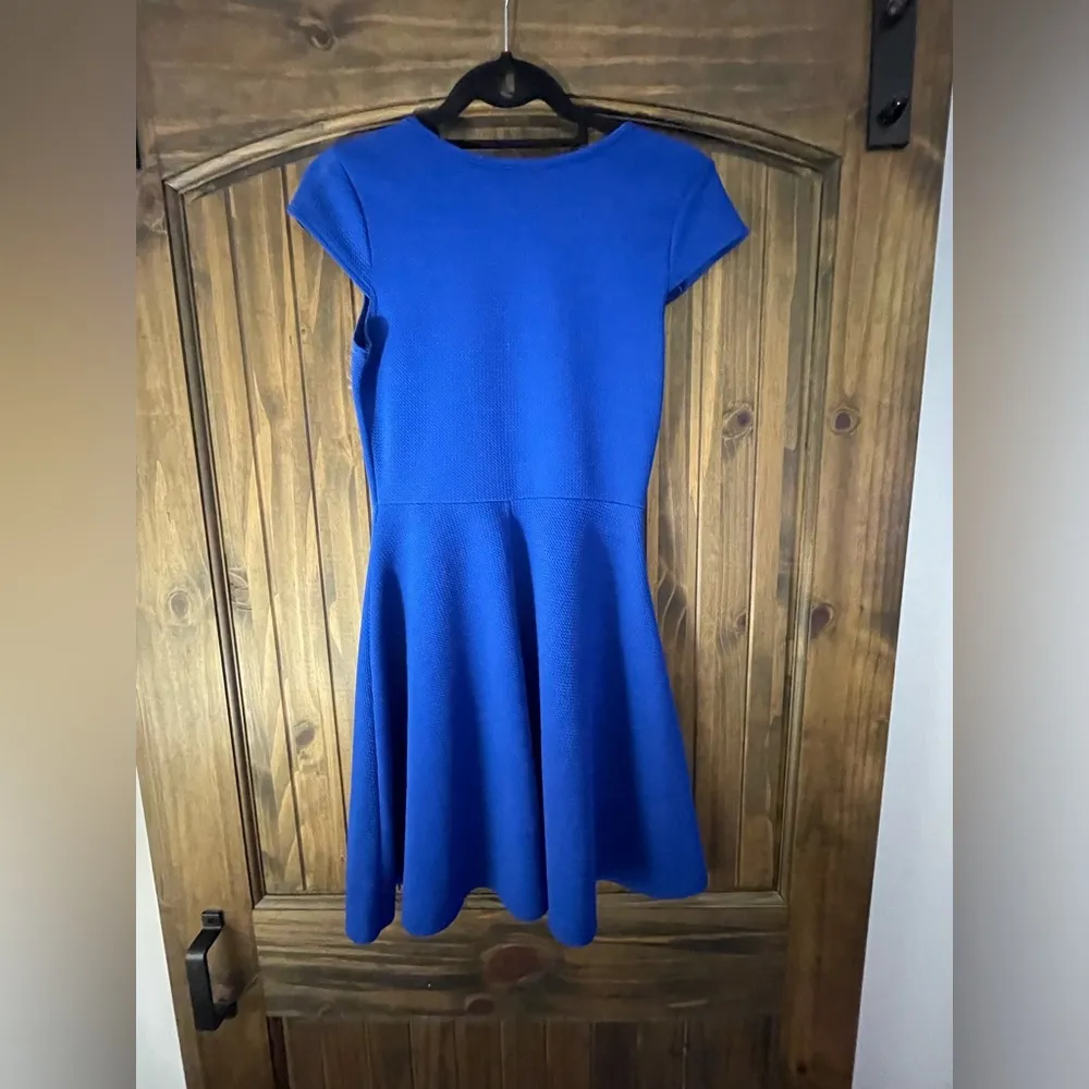 Fun fitted royal blue dress Size M - Image 2