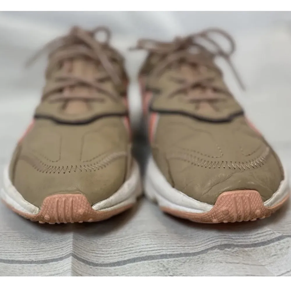 adidas ozweego women's size 6.5 Tan Peach Shoes‎ Trainers Sneakers Running walk - Image 4