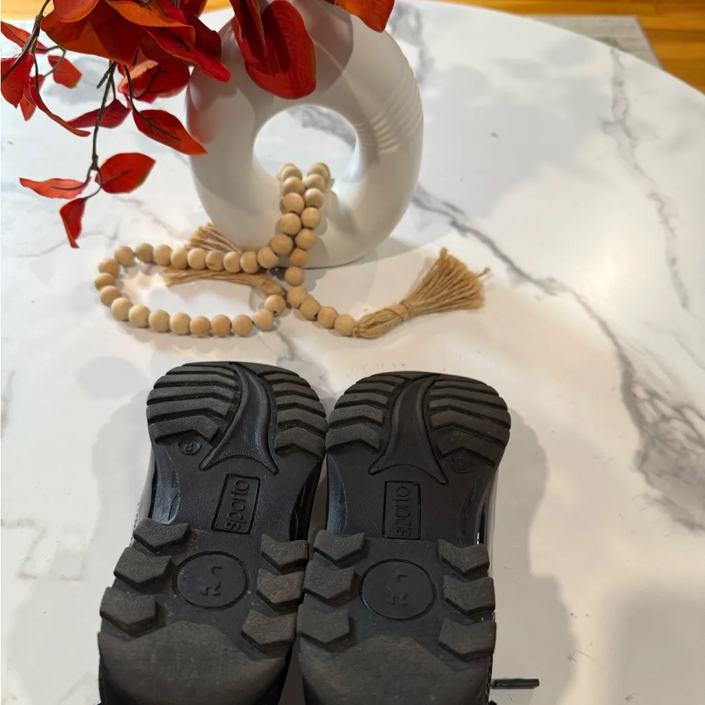 Quilted Black and White Boots Size 8 - Image 9