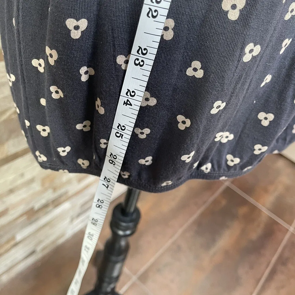 Ann Taylor Loft Women's Sz M Sleeveless Rufle Front Blouse Gray - Image 7