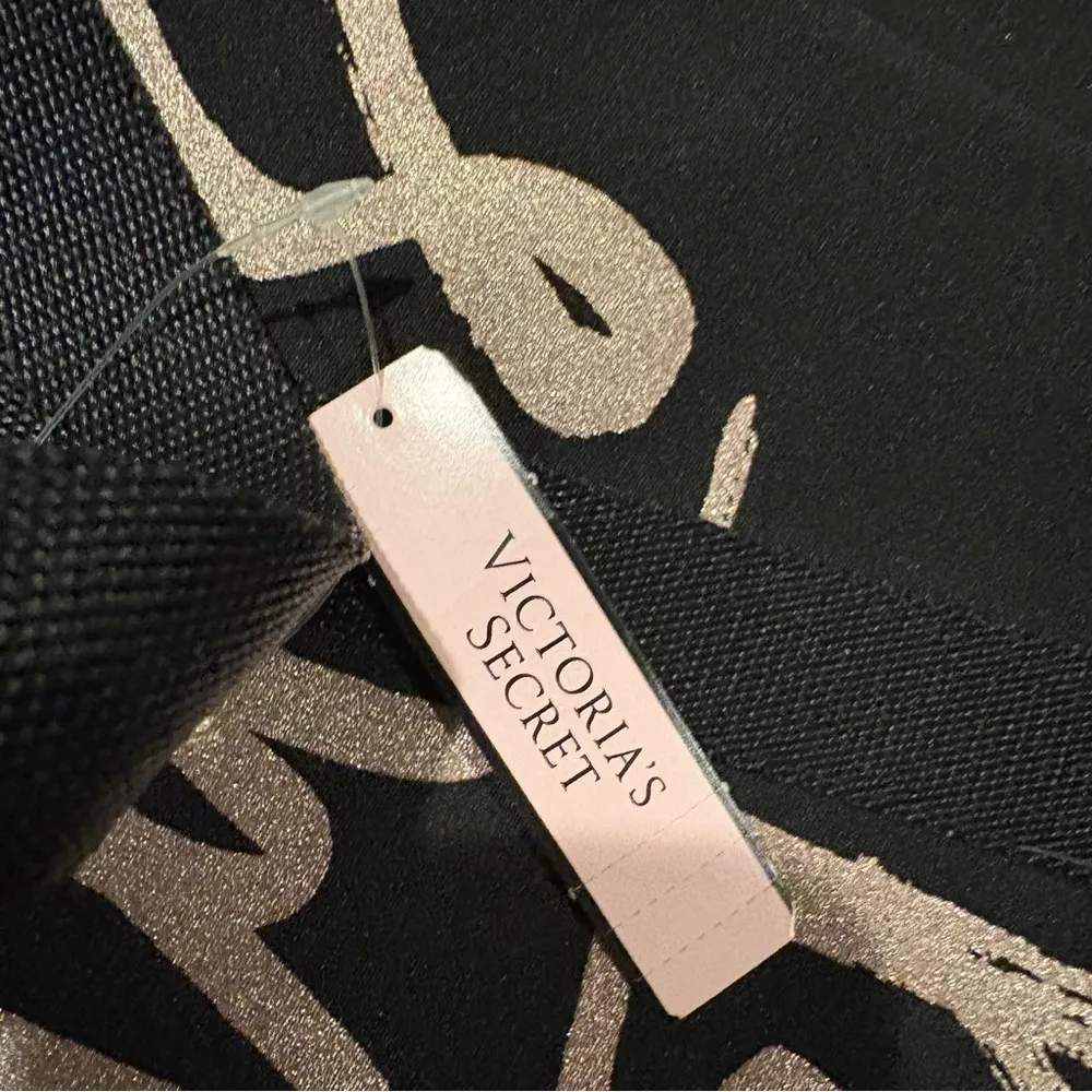 Victoria’s Secret Beach Cooler Insulated Carry-All Wine Tote Bag in Black - Image 7