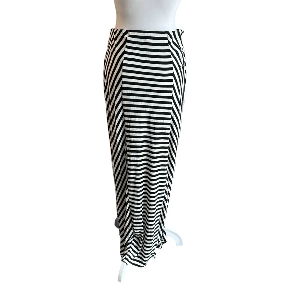 Mossimo Supply Co. Black and White Asymmetrical Maxi Skirt - Image 2