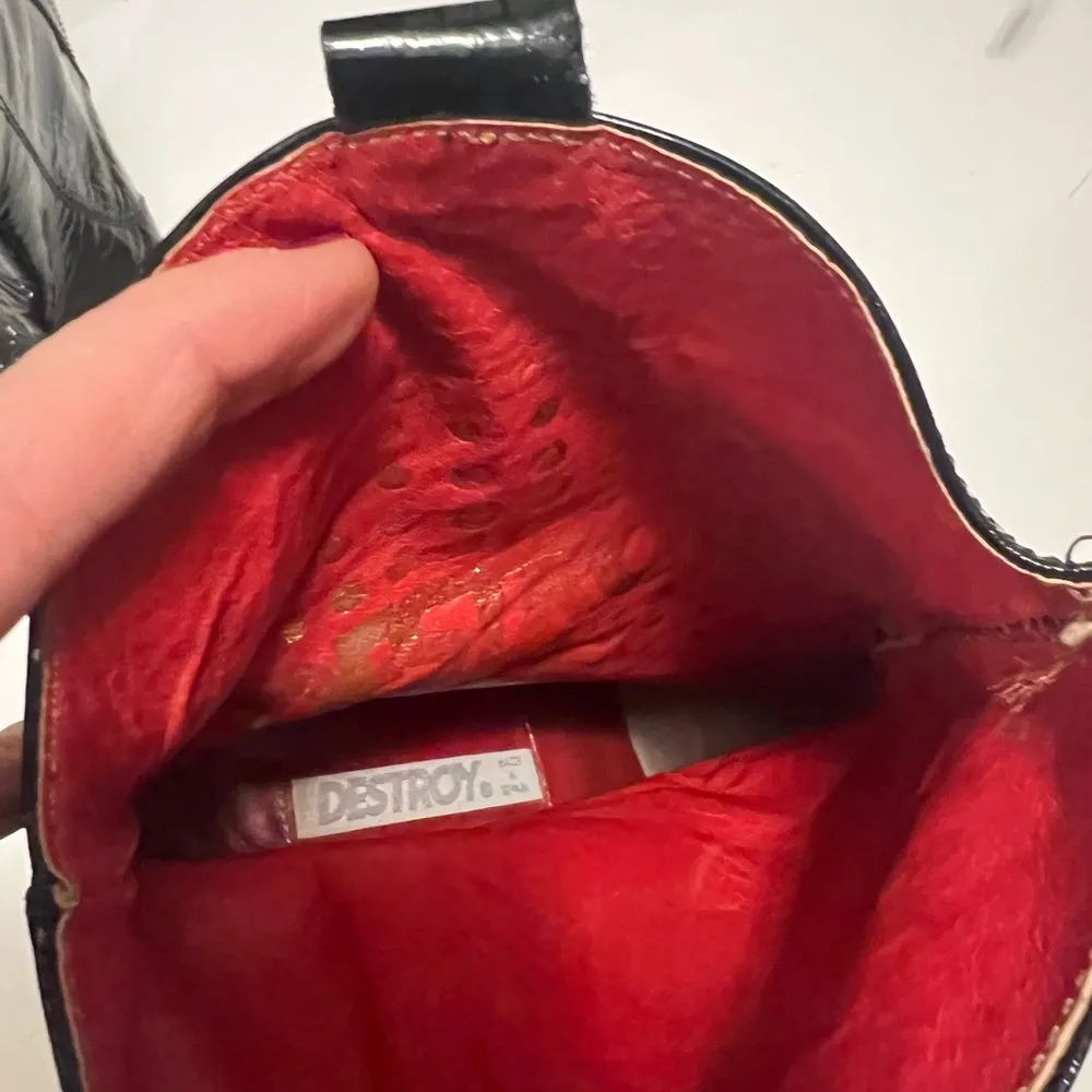 Destroy Y2K patent leather boots 9.5 made in Spain - Image 7