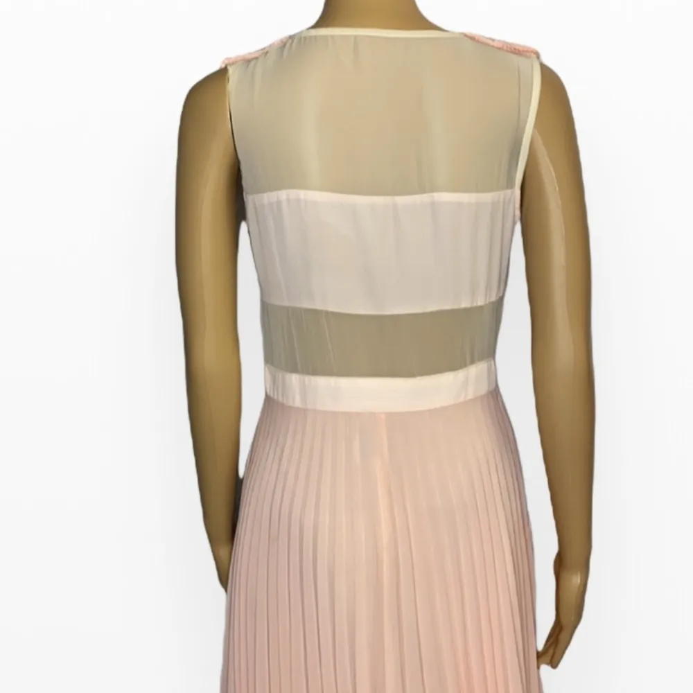 Jovonna London Maxi Dress nude - Image 6