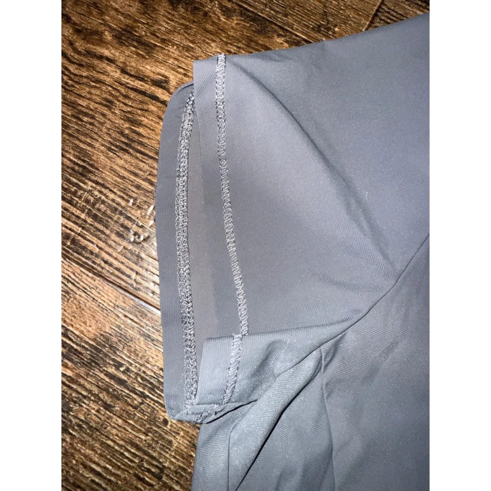 Grey's Anatomy Edge Women's V Neck Scrub Top Short Sleeve Zip‎ Pockets Size M - Image 7