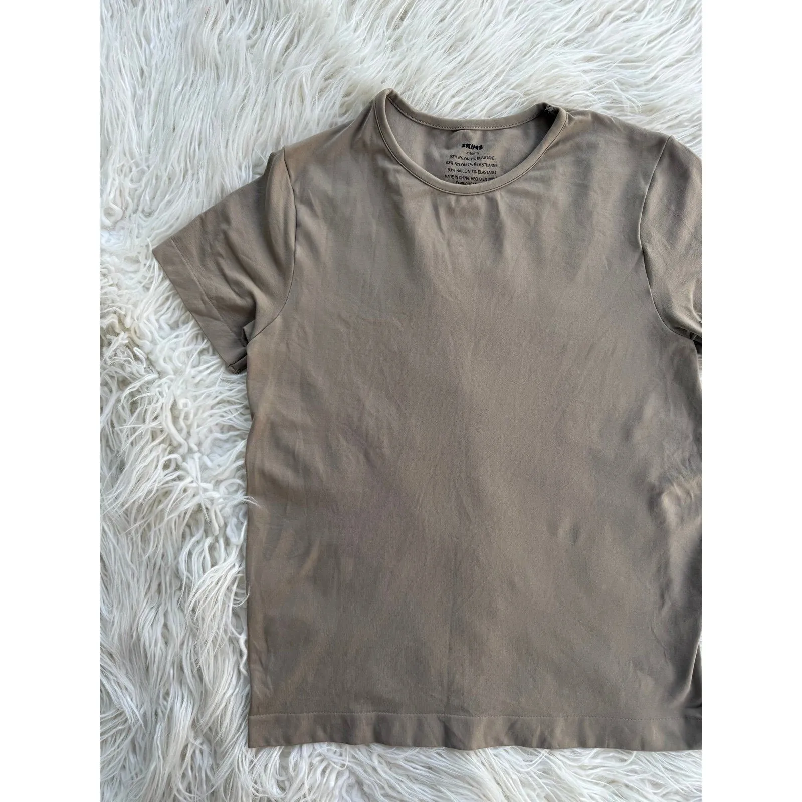 Skims Soft Smoothing Seamless T-Shirt Truffle Size 1X - Image 3