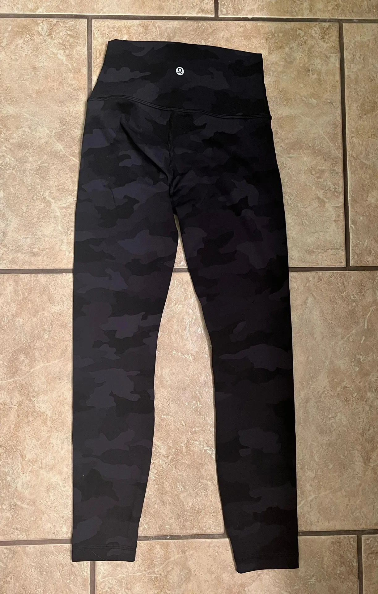 Lululemon Wunder Train High Rise Tight 25” - Image 3