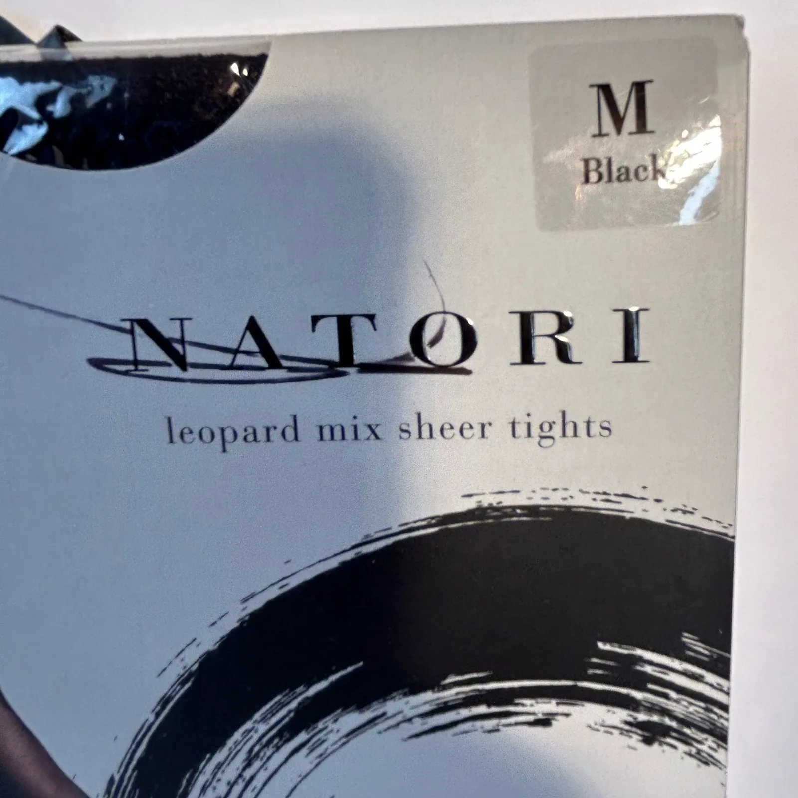 Natori Leopard Mix Sheer Tights Black Size Medium - Image 5