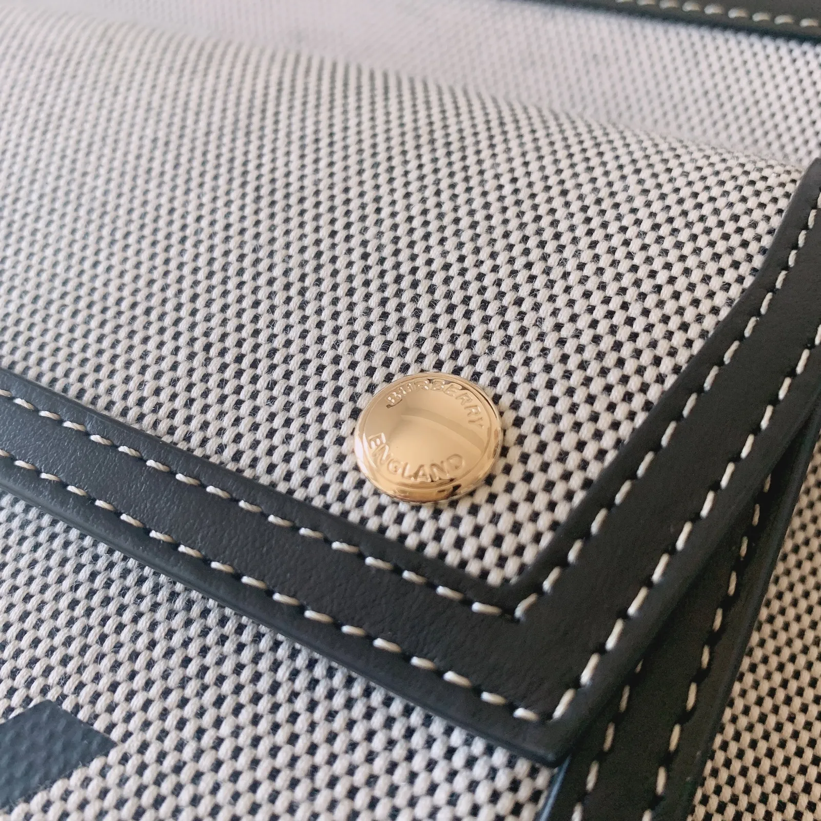 Burberry Medium Pocket Bag - Black/Tan - Image 5