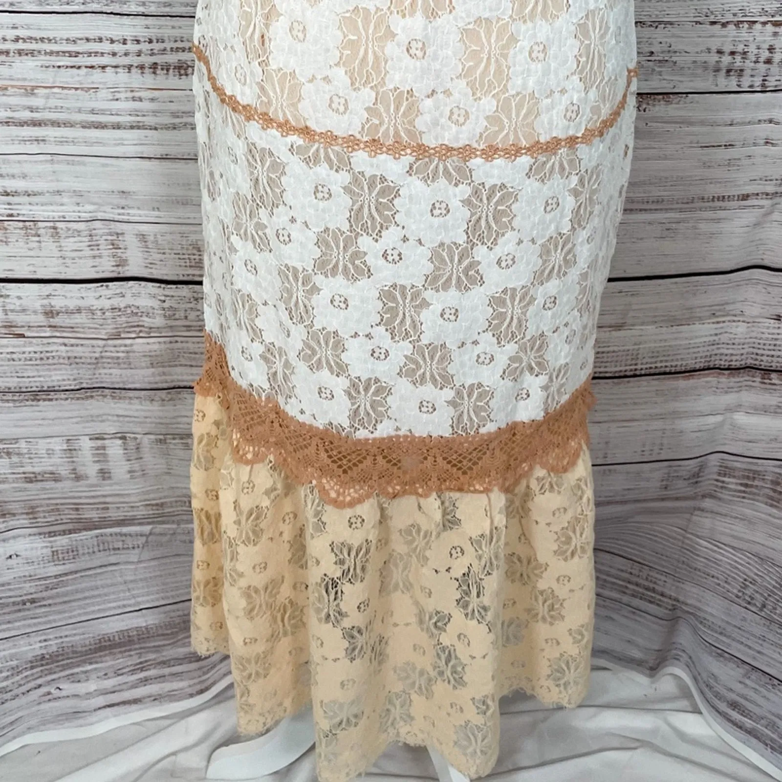 NEW Foxiedox Amelia Halter Neck Lace BodyCon Midi Dress Large, MSRP $228 - Image 7