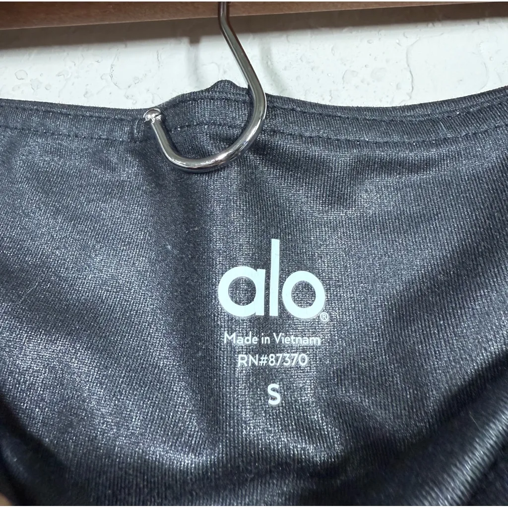 ALO Yoga Black Goddess Butterfly Leggings Size Small - Image 5
