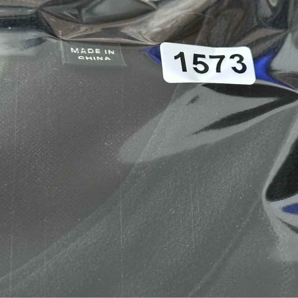 Hugo Boss Women’s Size M Black Silk Cashmere Knit Ruffle Front Henley Sweater - Image 9