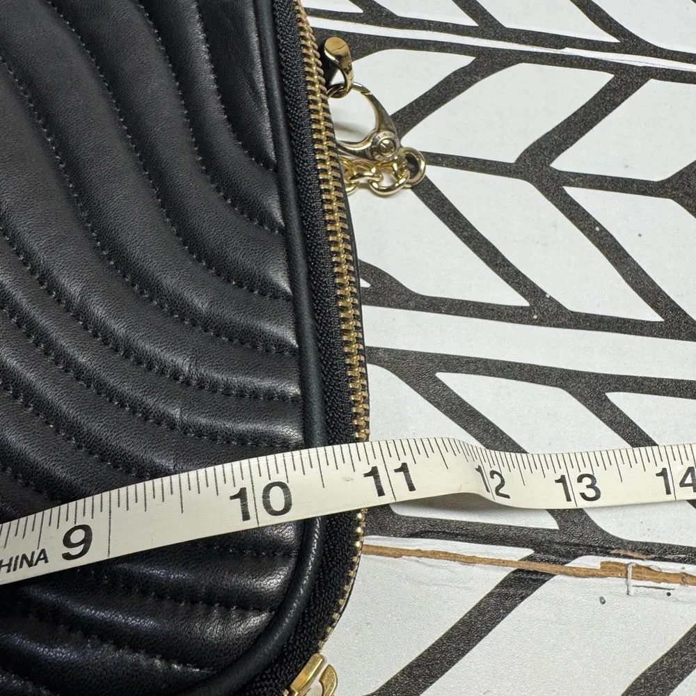 New Henri Bendel No 7 East West Black Quilted Leather Crossbody I-Pad Bag RARE - Image 8