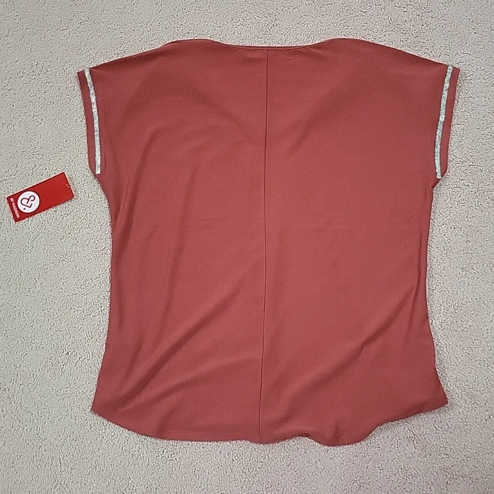 89th & Madison Top Red Size L - Image 6