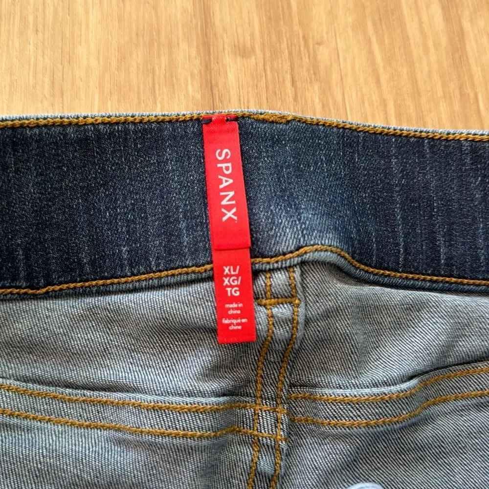 SPANXshape EveryWear Flare Jeans sz XL - Image 5