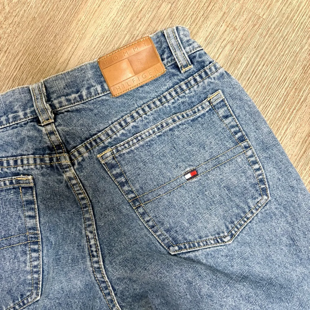 Vintage Tommy Hilfiger Jeans USA Patch - Image 9