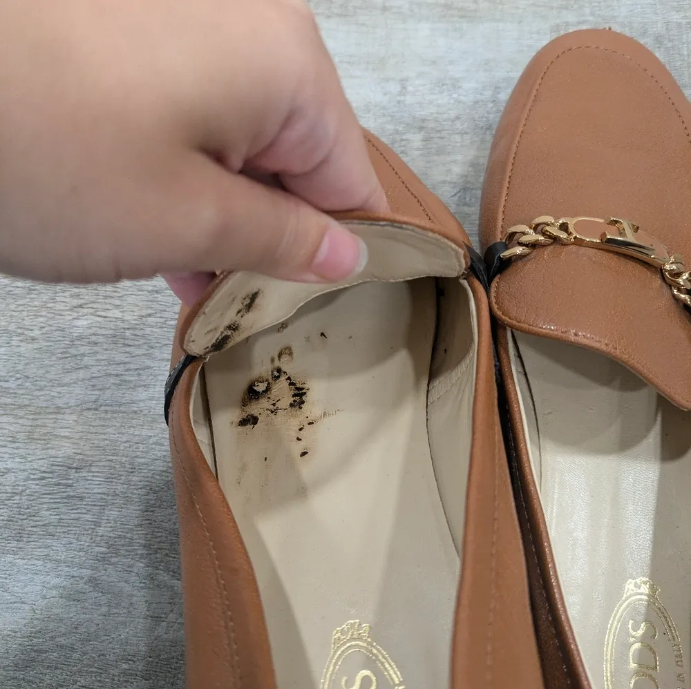 Tod's Leather Mini Chain Flat Loafers Size 38½ Gold - Image 9