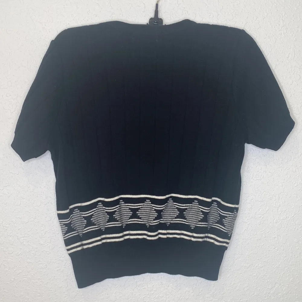 Liz Claiborne Petite Collection Short Sleeve Knit Sweater Black White EUC SP - Image 4