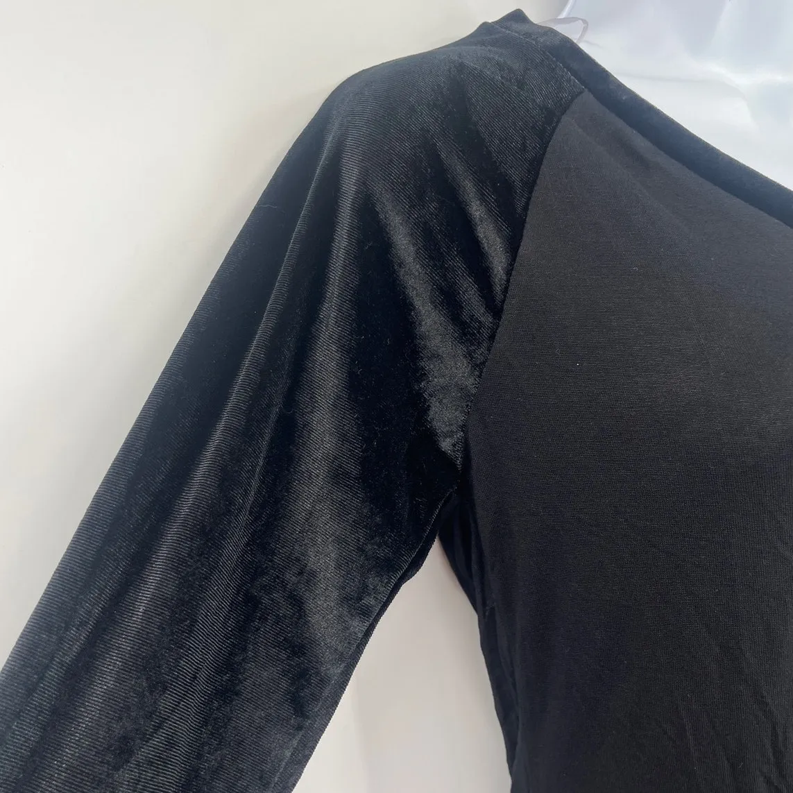 Ultra Flirt Velvet Sleeves Top Sz S Holiday Goth NWT Stretch Long Sleeve Minimal - Image 3