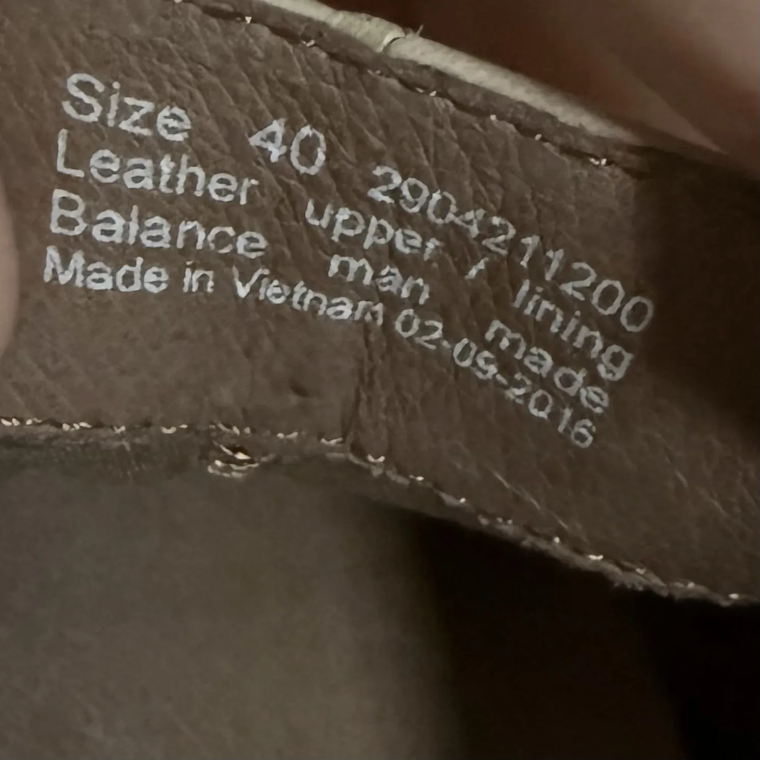 Dansko Lola Ankle Booties Womens 40 9.5-10 Ivory Beige Leather Comfort Boots Zip - Image 10