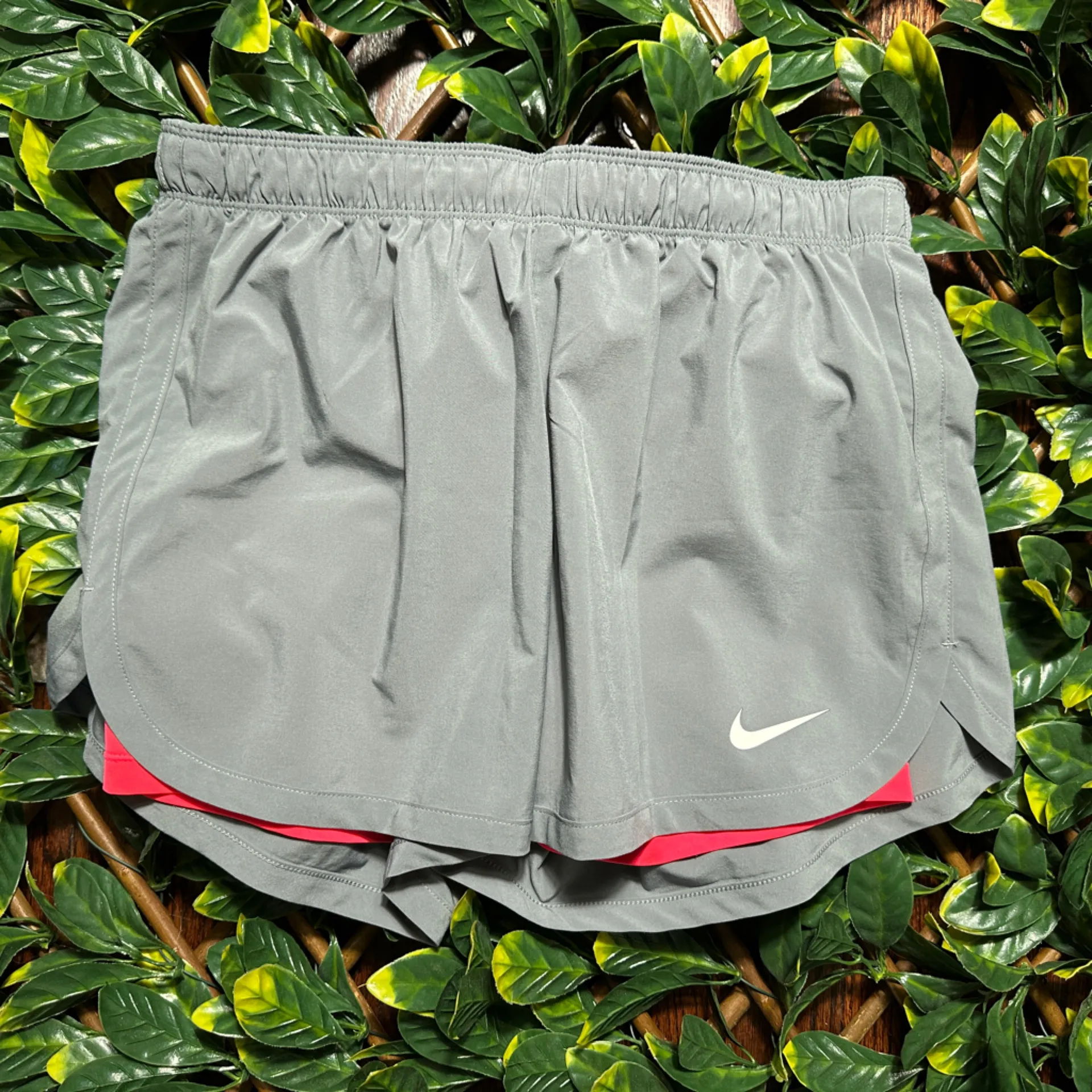Nike  Dri Fit Gray Workout Shorts Size Medium - Image 3
