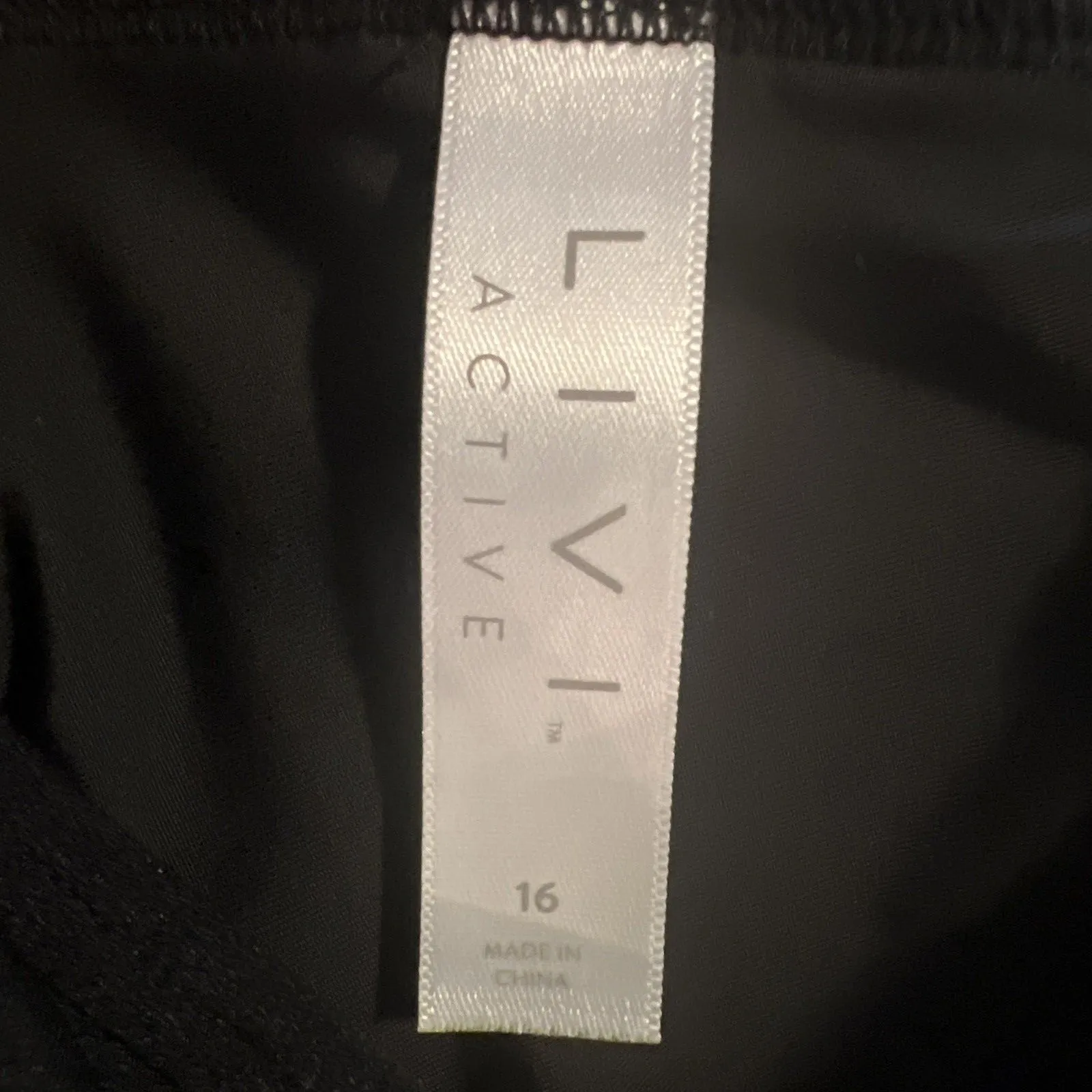 Livi Active Sports Bra 16 Racer Back Lane Bryant Padded Black Size undefined - Image 3