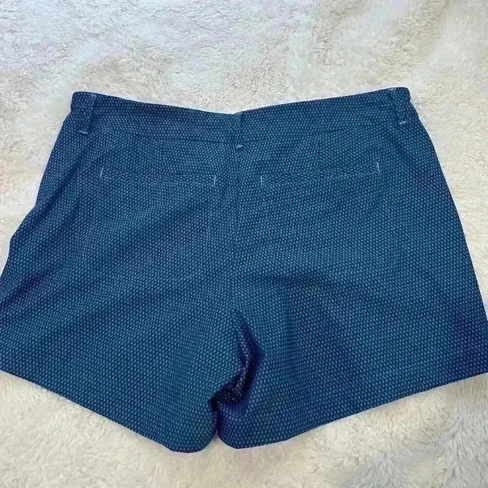 SPANX Sunshine Solutions Shorts 4” Pull On Stretch Geo‎ Scape Blue Perfect SZ L - Image 4