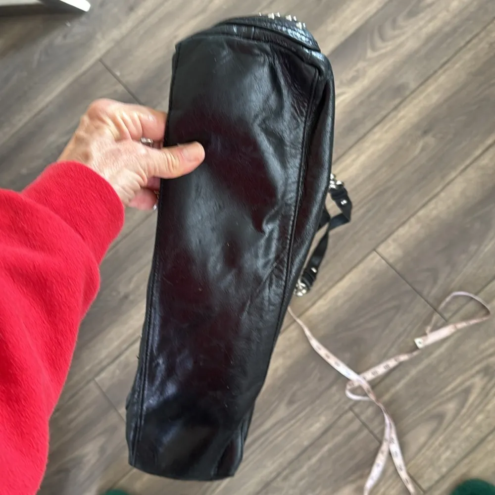 black leather studded silver  BADGLEY MISCHKA American Glamour  shoulder bag - Image 8