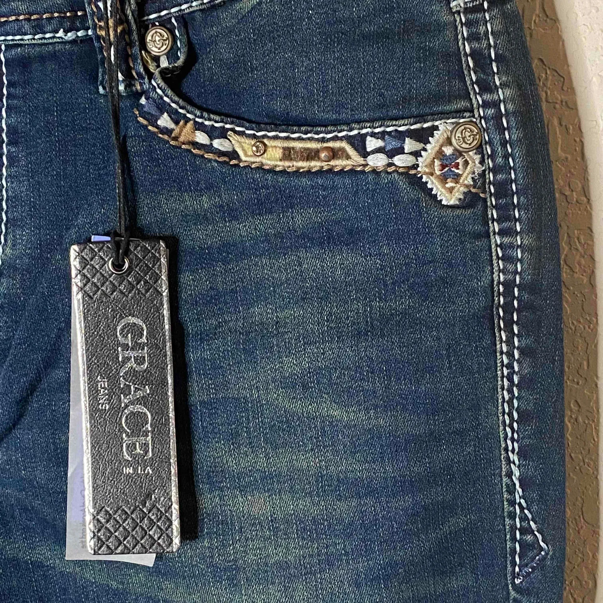 NWT Grace In LA Womens Blue Embroidered Lined Easy Fit Bootcut Jeans Size 28 - Image 5