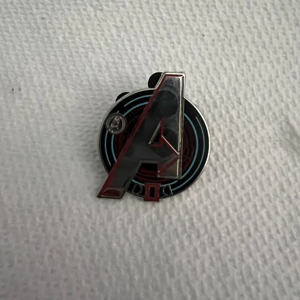 Disney‎ Marvel Avengers Hidden Disney Pin - Image 3