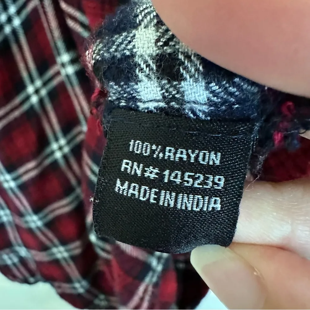 Style house, plaid rayon shirt, women’s medium - Image 11