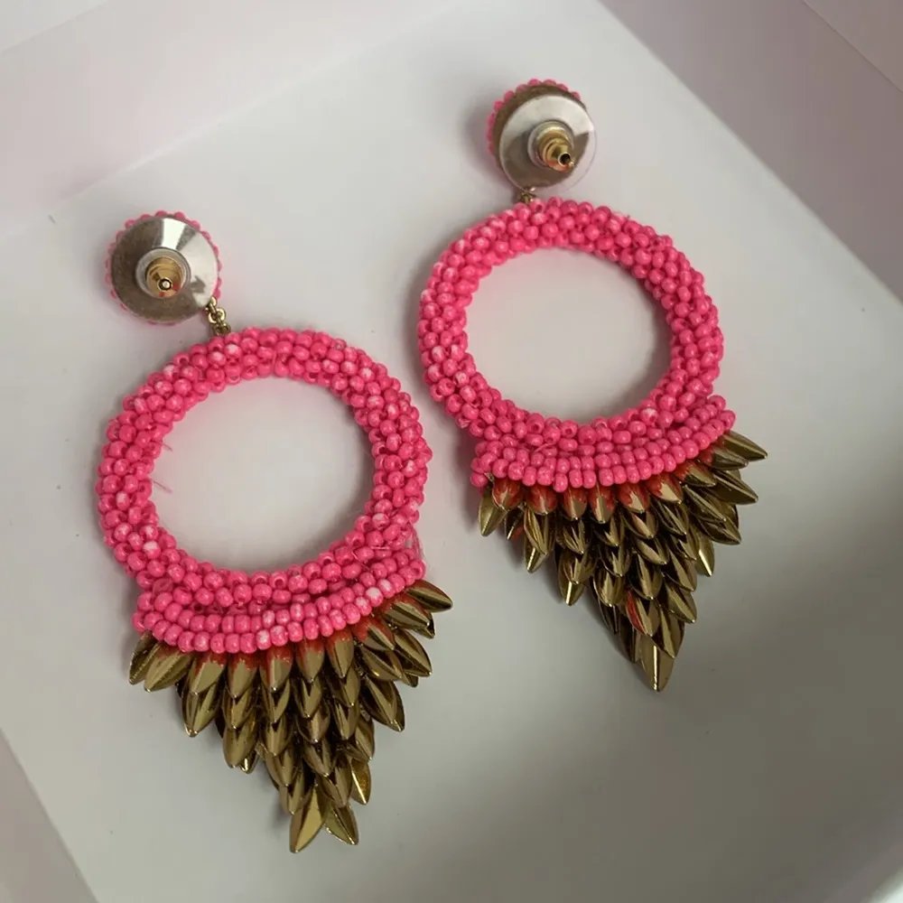 Deepa Gurnani Franka Beaded Fringe Drop Earrings Hot Pink & Gold NEW - Image 7