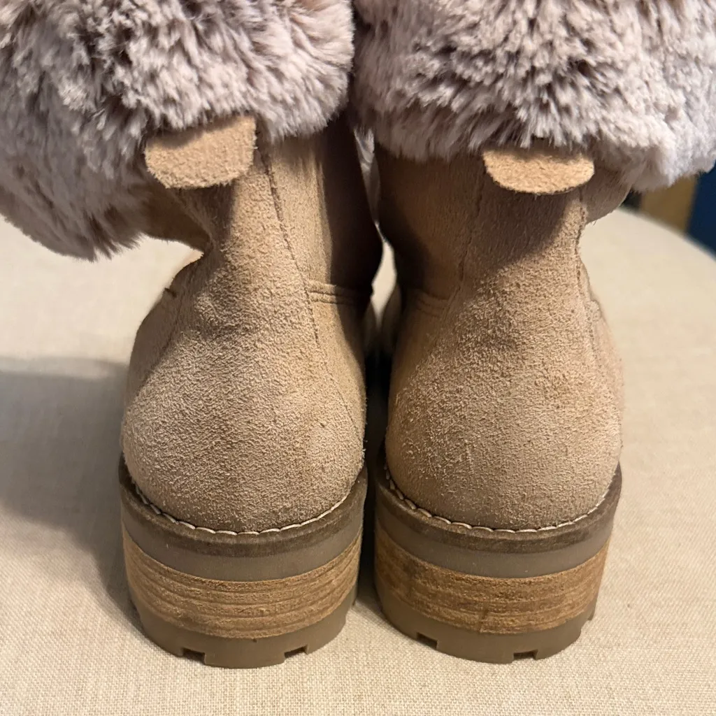 Women's Tan Faux Fur - Image 3