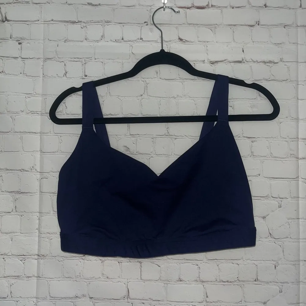 ✨Aerie Offline Navy Blue Seamless Lightly Lined V Neck Sports Bra XL - Image 2