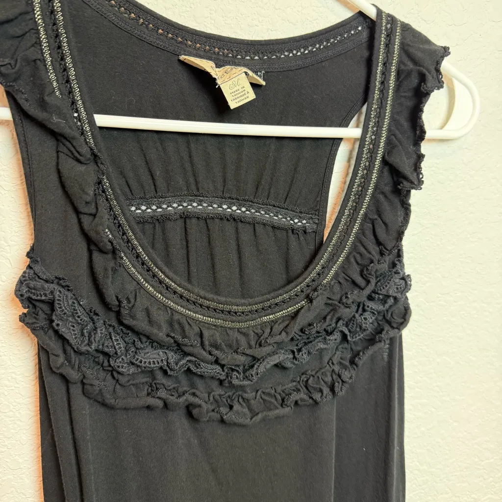 Chic Black Ruffled Tank Top Size M - Image 3