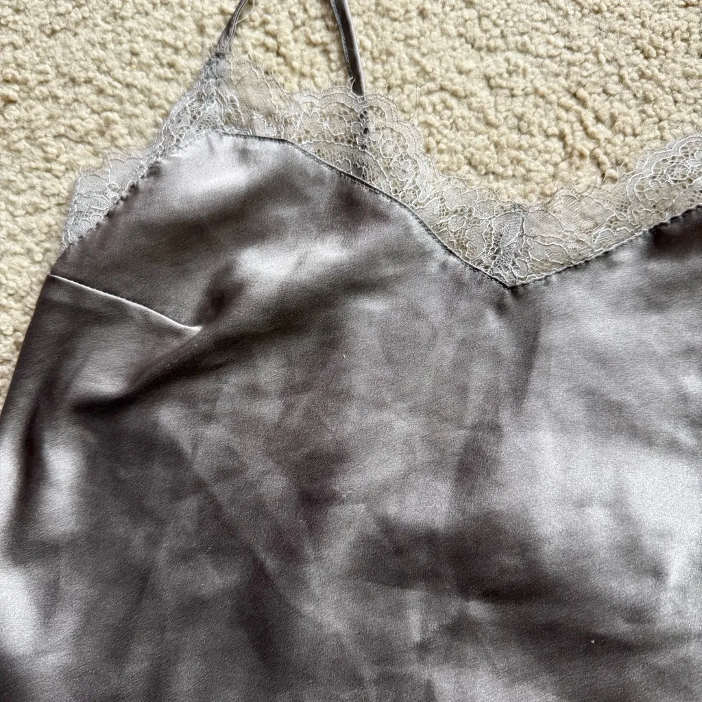 Victoria’s Secret Elegant Gray Lace Trim Sleepwear Set Size xs - Image 3