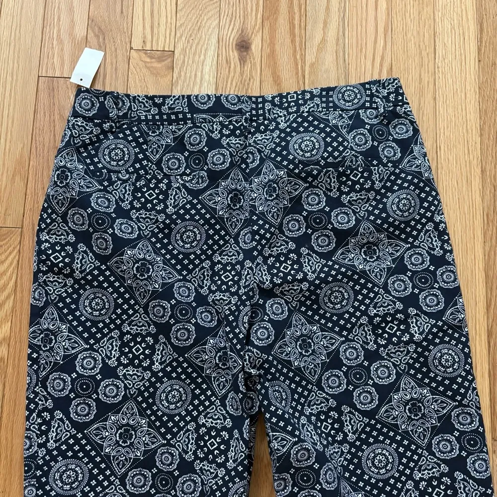 Talbots Navy and White Medalion Pants Size 12 NWT - Image 8