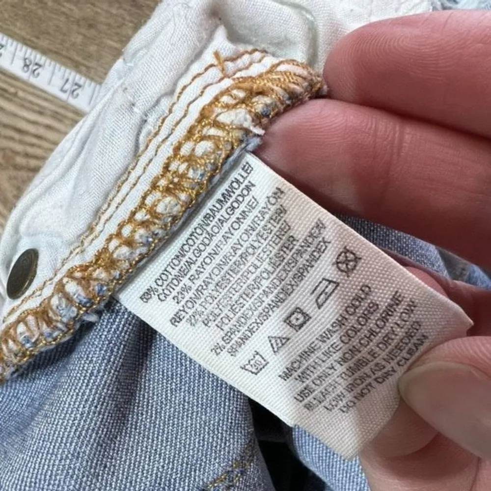 Free People Distressed Jeans‎ Medium Wash Denim Pocket Size 26 ankle destroyed - Image 9