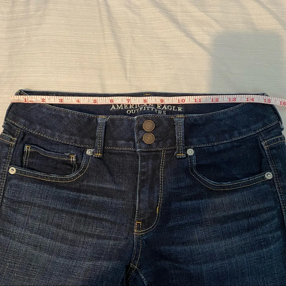 AMERICAN EAGLE Artist Crop Jeans Size 6 - Image 7