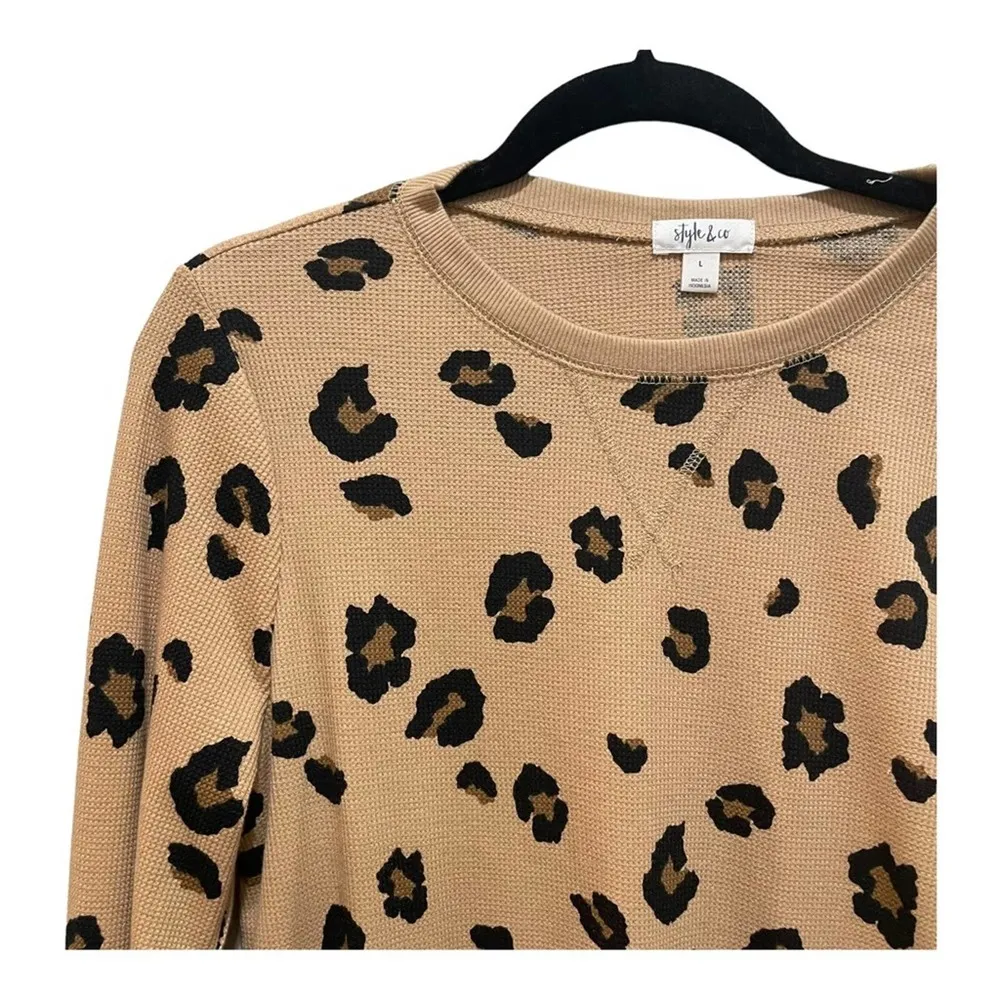 Style & Co Leopard Print Waffle Knit Pullover Icy Coffee Top Size Large - Image 3