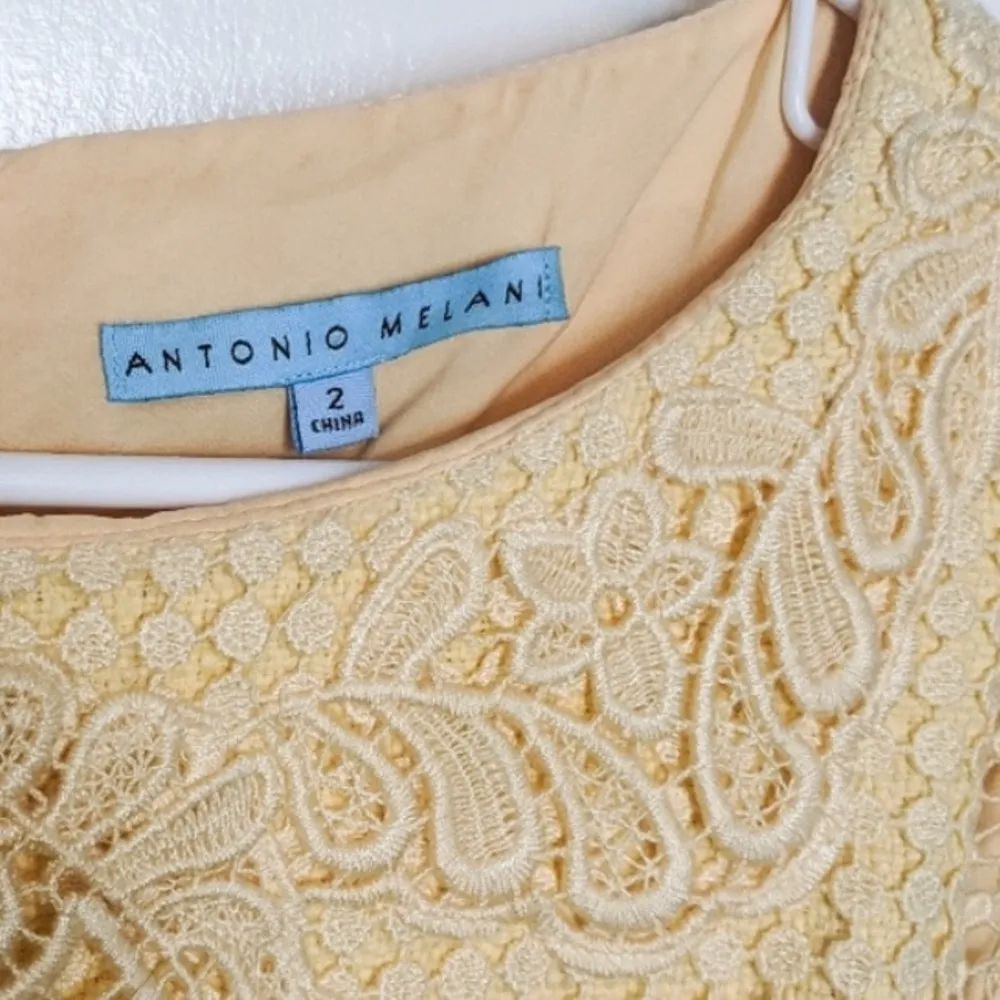 Antonio Melanie Pale Yellow Tweed Crochet Embroidered Short Sleeve Sheath Dress - Image 5