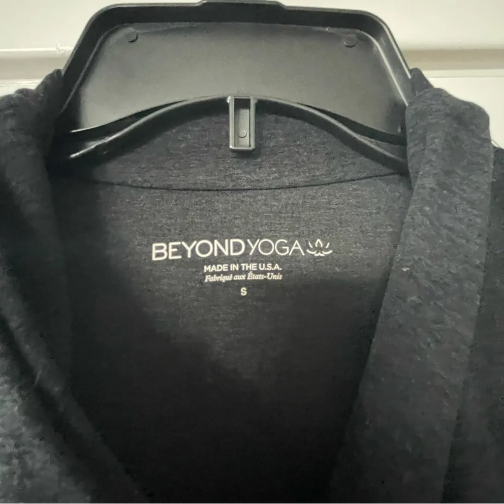 Beyond Yoga Jacket - Image 4
